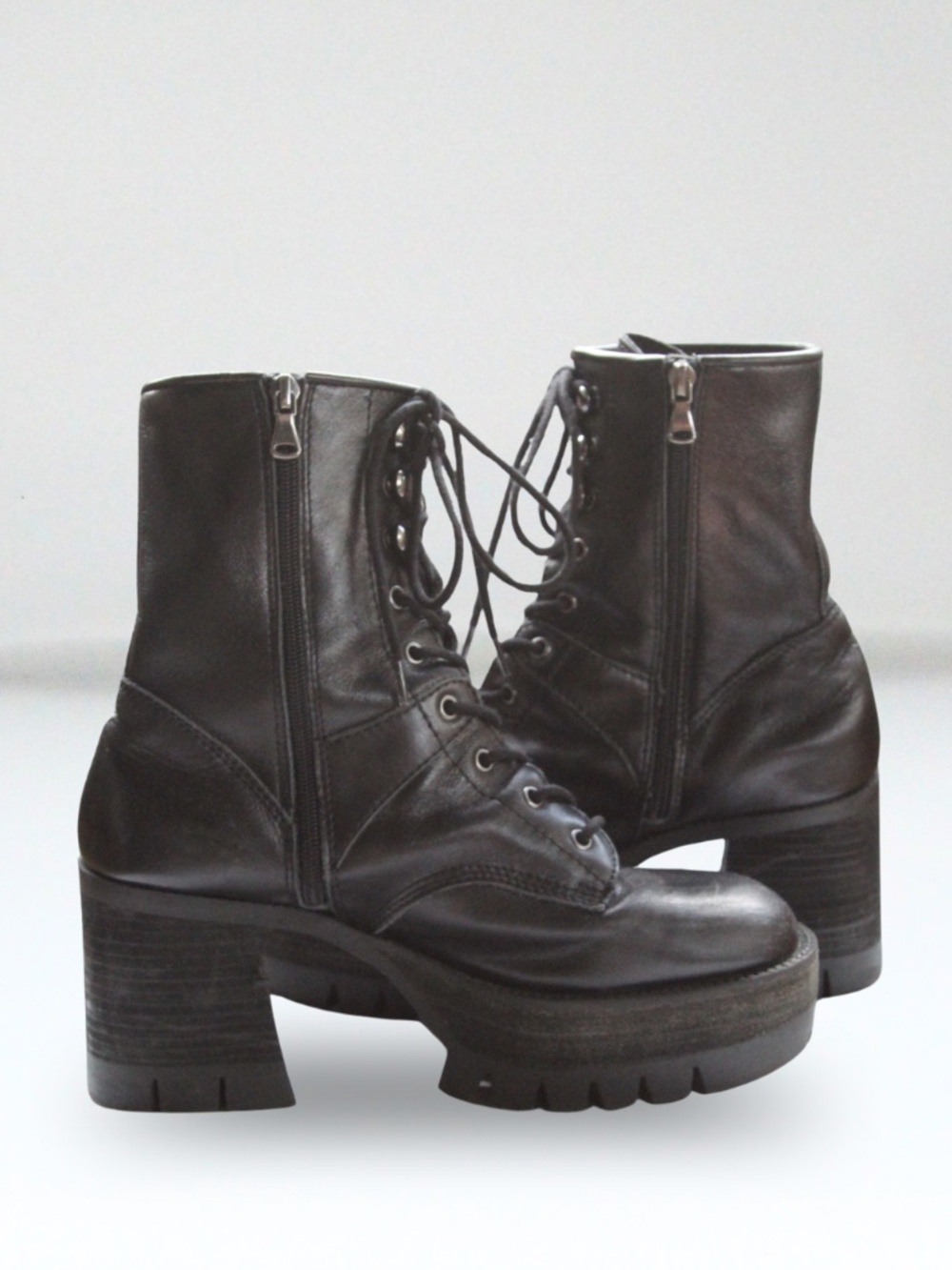 Steve Madden - Gently Used Trevor Black Leather Rugged Platform Boots
